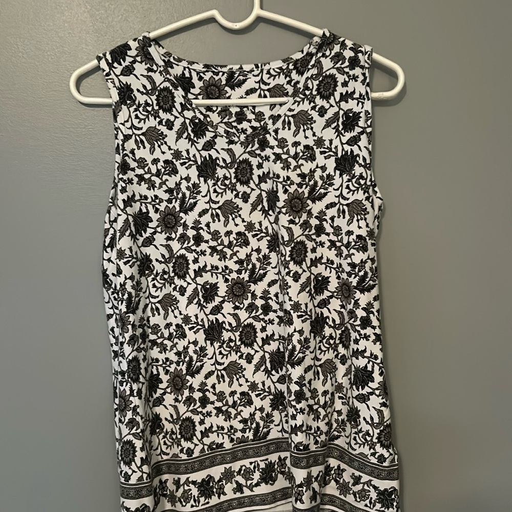 Denim and Co size small black and white tank